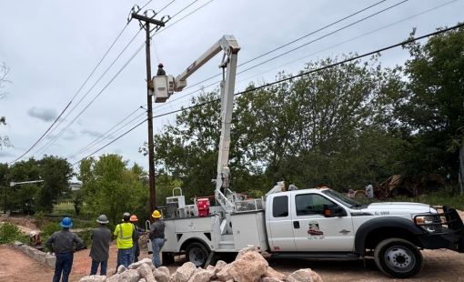 Crew Working Electric